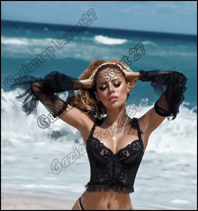 dik göğüslü 20 lik escort