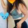 esmer tenli beyaz göğüslü escort