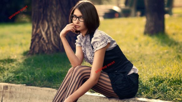 çorabını yırttırmak isteyen escort çorabını yırttırmak isteyen escort